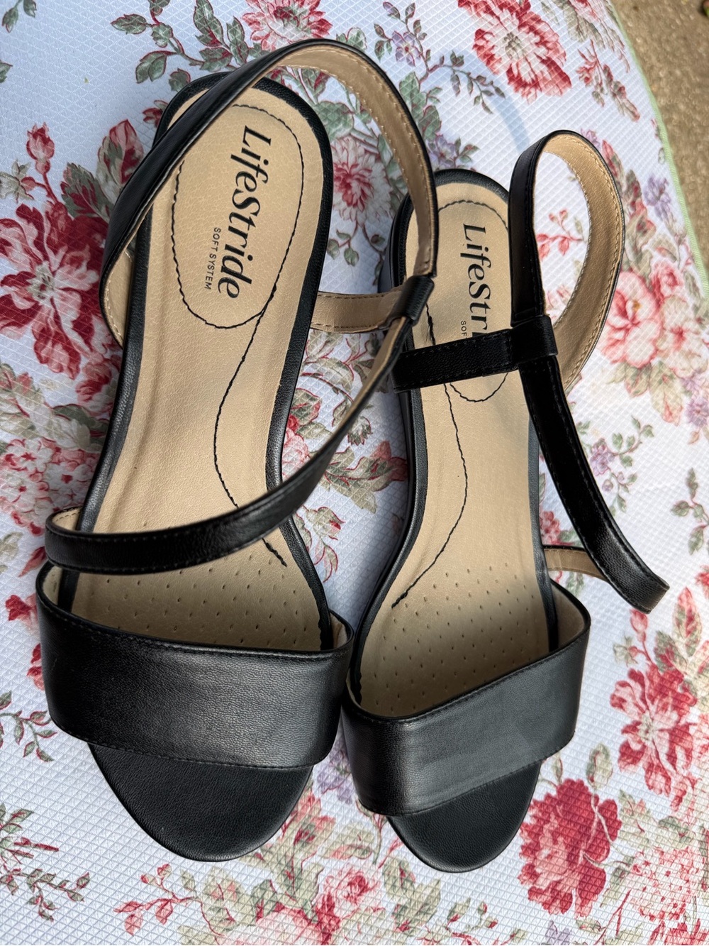 LifeStride Yasmine Black Open-Toe Slingback Heels size 7
